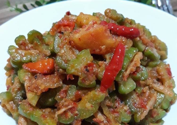 TUMIS PARE TERI dengan Bumbu Dasar Merah