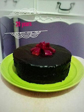 Langkah Mudah untuk Membuat Resep  Kue ultah siram coklat yang Enak Banget, Bikin Ketagihan