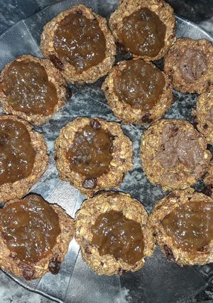 Una foto de Galletitas Pepas de avena y banana rellenas de higo y Nutella