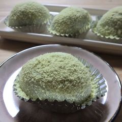 A picture of Easy Uguisu Mochi to Enjoy All Year Round.
