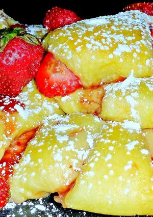 A picture of Mike's Crazy EZ Cheese Danishes.