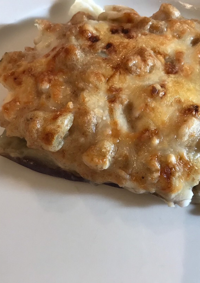 Una foto de Berenjena rellena de soja texturizada y bechamel de harina de espelta