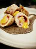 Rollos de Pollo en Crema de Frijol