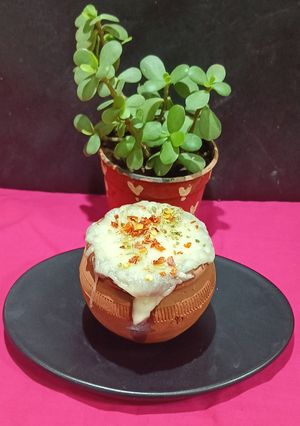 A picture of Air Fryer Matka Pizza.