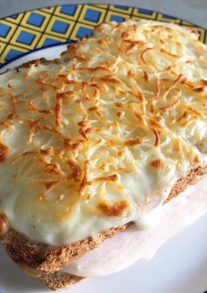Una foto de Sándwich Croque Monsieur
