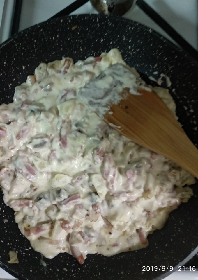 Una foto de Carbonara casera