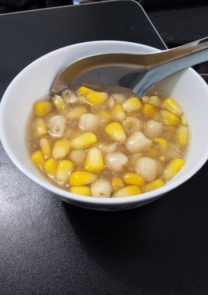 Hình của món Chè bắp hạt sen.