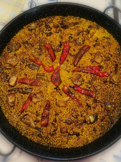 Una foto de Arroz de rabo de toro y setas 🥘