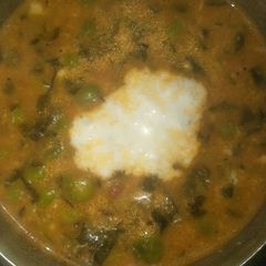 A picture of Methi mater malai.