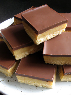 A picture of No-Bake Chocolate Caramel Slice.