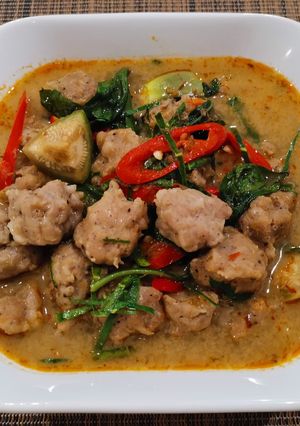 รูปของ แกงเขียวหวานหมูเด้ง