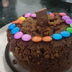 A picture of Parle-G biscuits cake.