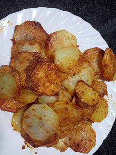 Una foto de Patatas adobadas