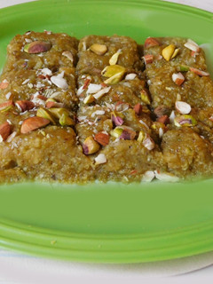 பிஸ்தா பாதாம் பர்பி(pista badam burfi recipe in tamil) செய்முறை முக்கிய புகைப்படம்