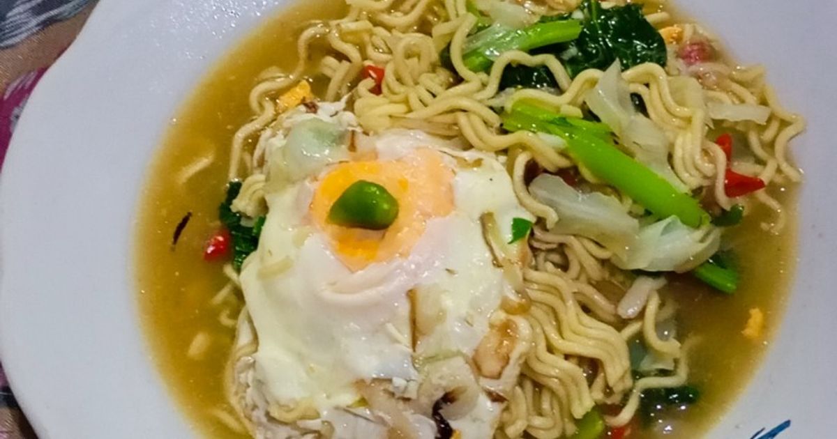 Mie Rebus alaa Abang abang nasgor alaa Mama Anna