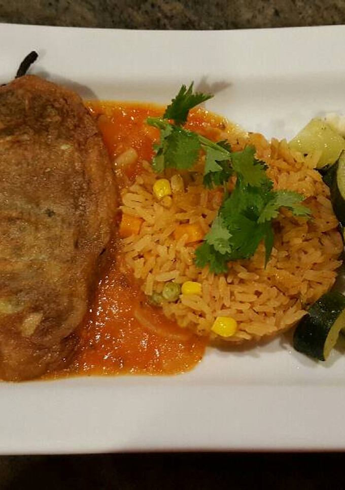 Una foto de Chiles rellenos de queso