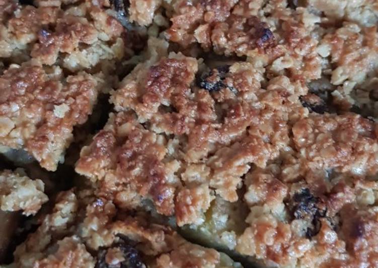 Recipe of Super Quick Homemade Rhubarb and raisin oat slices