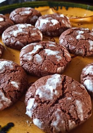 Una foto de Galletitas tipo polvorones de chocolate