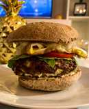 HAMBURGUESA CASERA + PAN CASERO
