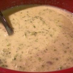 A picture of Broccoli and cheese soup.