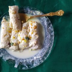 A picture of মালাই রোল (malai roll recipe in Bengali).