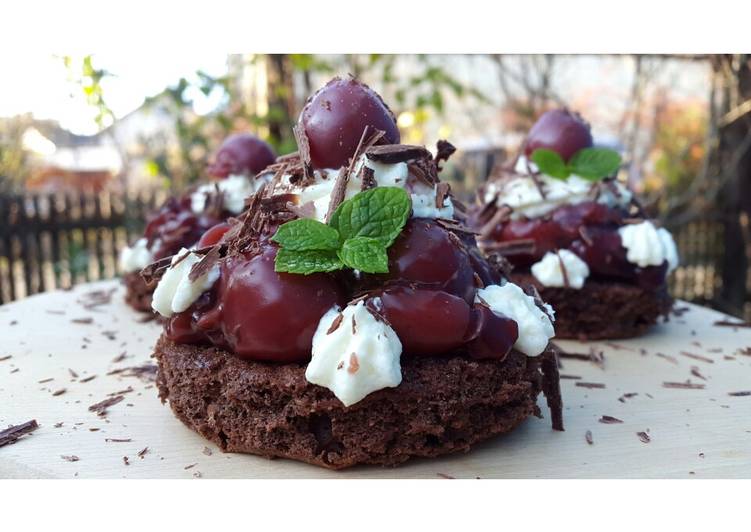 Easiest Way to Make Speedy Schwarzwälder Kirschtörtchen🍒