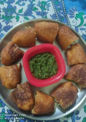 ब्रेडरोल (bread roll recipe in Hindi) रेसिपी मुख्य फोटो