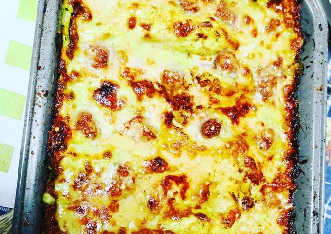 Lasagne al pesto di zucchine e salsiccia