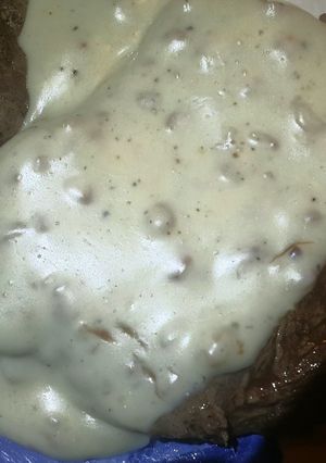 A picture of Bacon and Gorgonzola sauce..