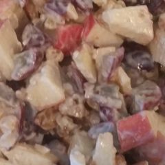 A picture of Tricia's Waldorf Salad.