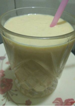A picture of Mango Shake with Mango Ice cream.