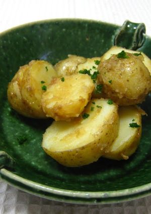 A picture of Sweet Potatoes with Butter Soy Sauce.
