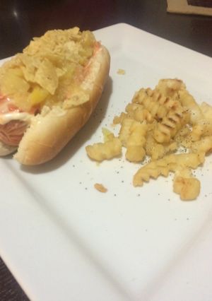 A picture of Hawaiian Colombian Hotdogs.
