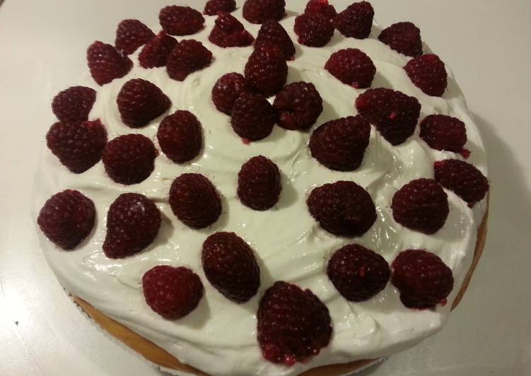 Simple Way to Make Homemade Cheesecake With An Oreo Twist