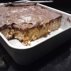 A picture of Rice Krispy Treats; chocolate & peanut butter.