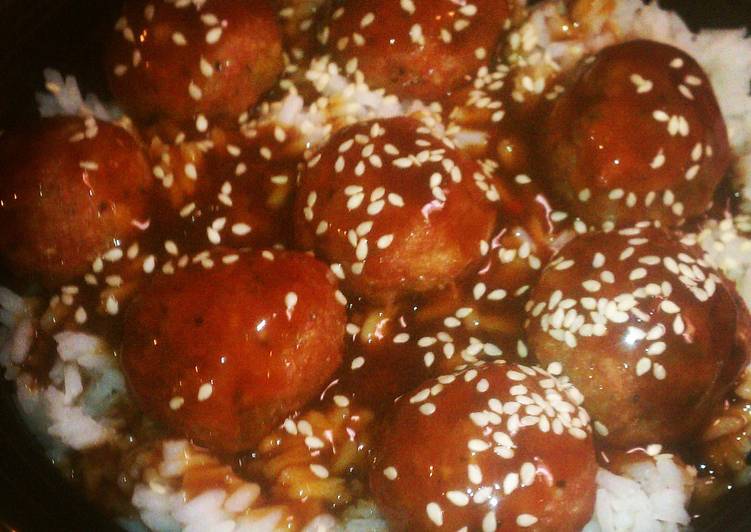 Sweet &amp; Spicy Pork Meatballs