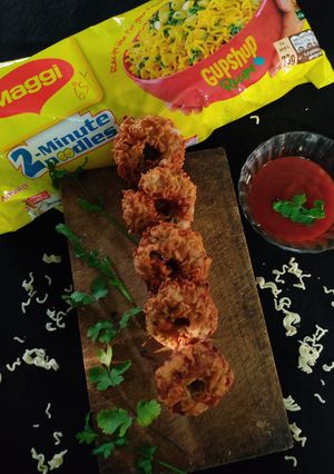ম্যাগি ডোনাট(Maggi doughnut recipe in Bengali) রেসিপির প্রধান ছবি