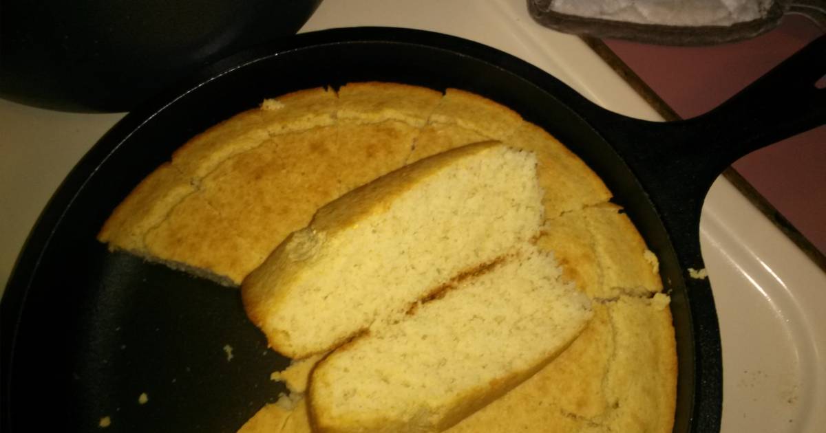 Can't tell it's low fat cornbread Recipe by Gail Cookpad