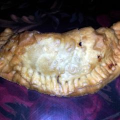 A picture of Empanada dough.