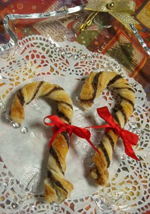 A picture of Easy Stick Pies for Christmas.