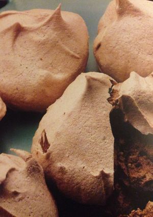 A picture of Cocoa Meringue Kisses.
