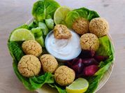 Une photo de falafel pois chiche