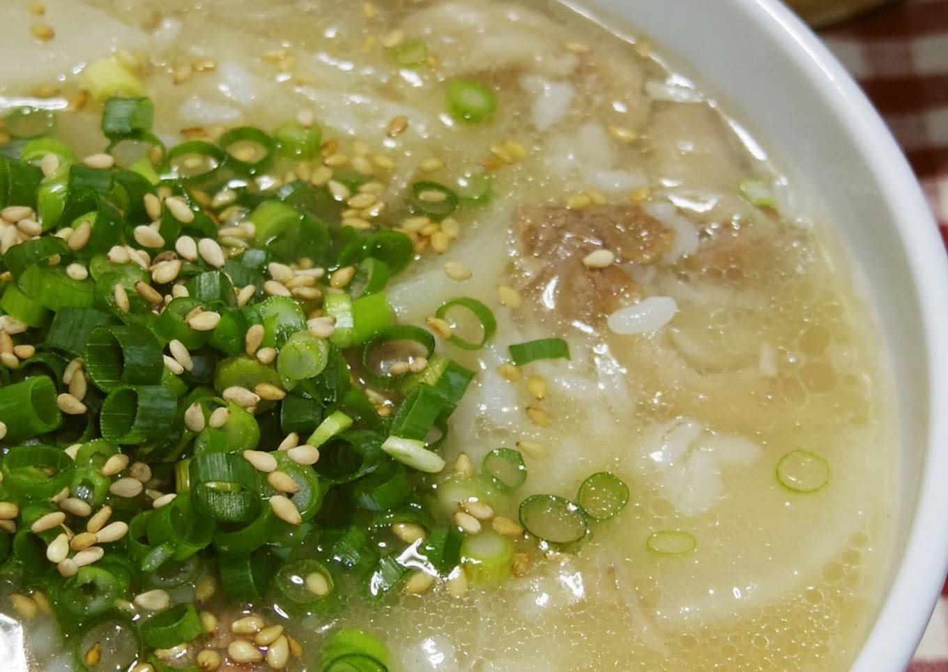 Korean Food Beef Tendon Gumtang Style Collagen Gukbap