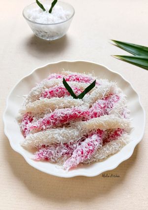 Foto resep Cenil Merah Putih