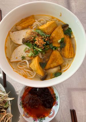 Hình của món Bún huế chay.