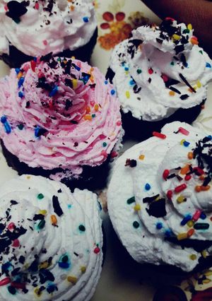 A picture of Eggless Cup cakes.