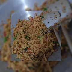 รูปของ Magelangan indomie goreng pakcoy