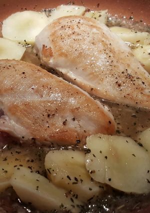 A picture of Peaches and chicken.