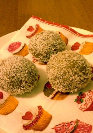 A picture of Ginger crunch fudge truffles.