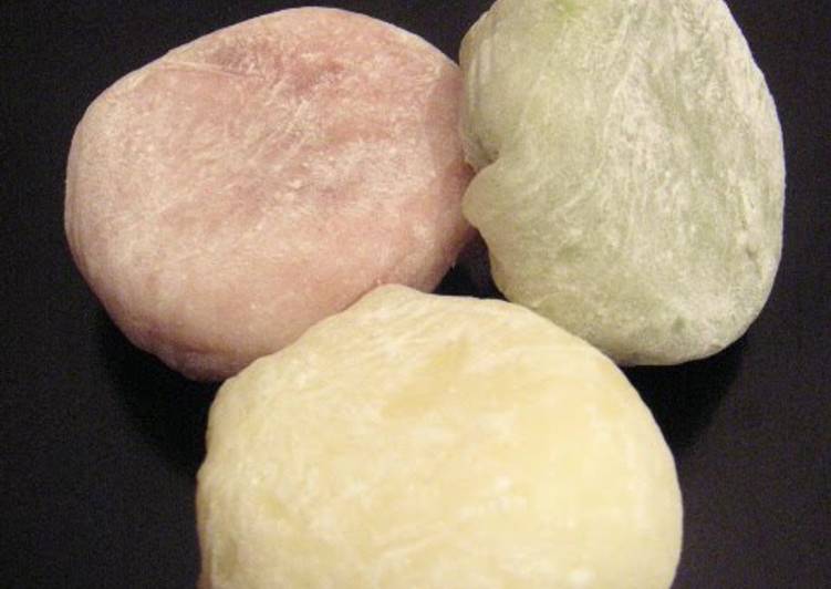 Steps to Make Favorite Yukimi Daifuku (Mochi Dumplings Filled with Ice Cream)